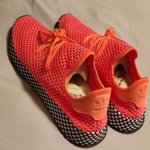 NWT Adidas Deerupt Runners size Men's 11